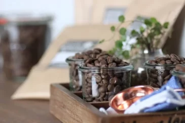 ロクメイコーヒー